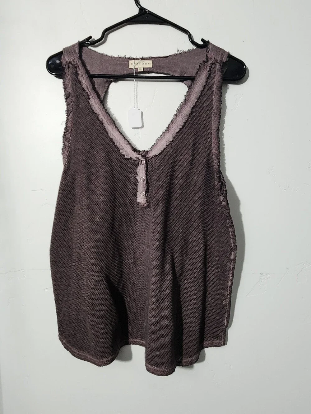 Sold - Picture 1 of 6